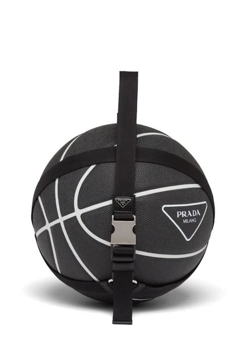 palla da basket prada|Palla da basket con logo Prada .